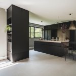 ThumbnailModerne keuken met veel licht in villa in Dukokstijl