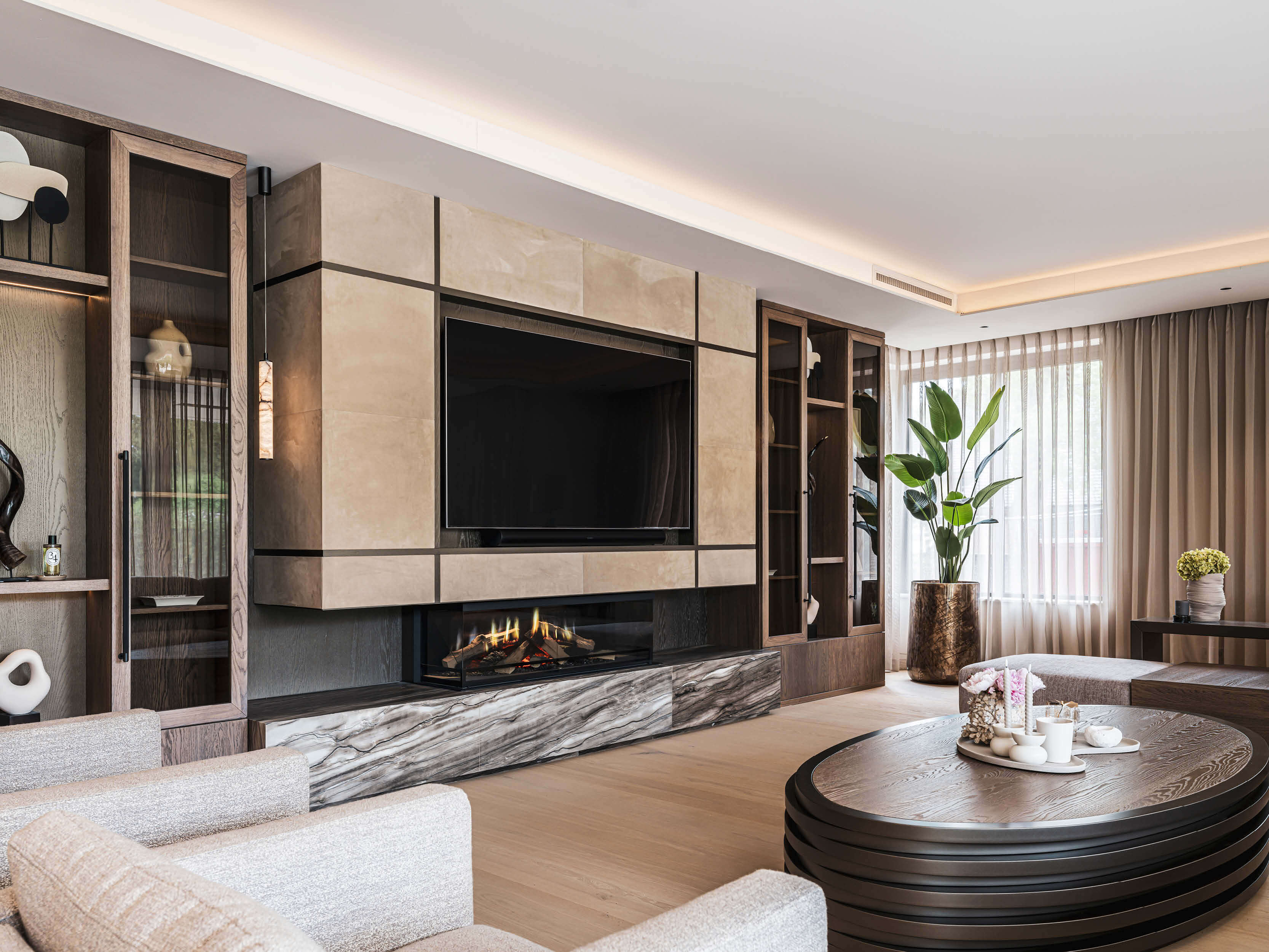 Villa met zwembad en bioscoop3