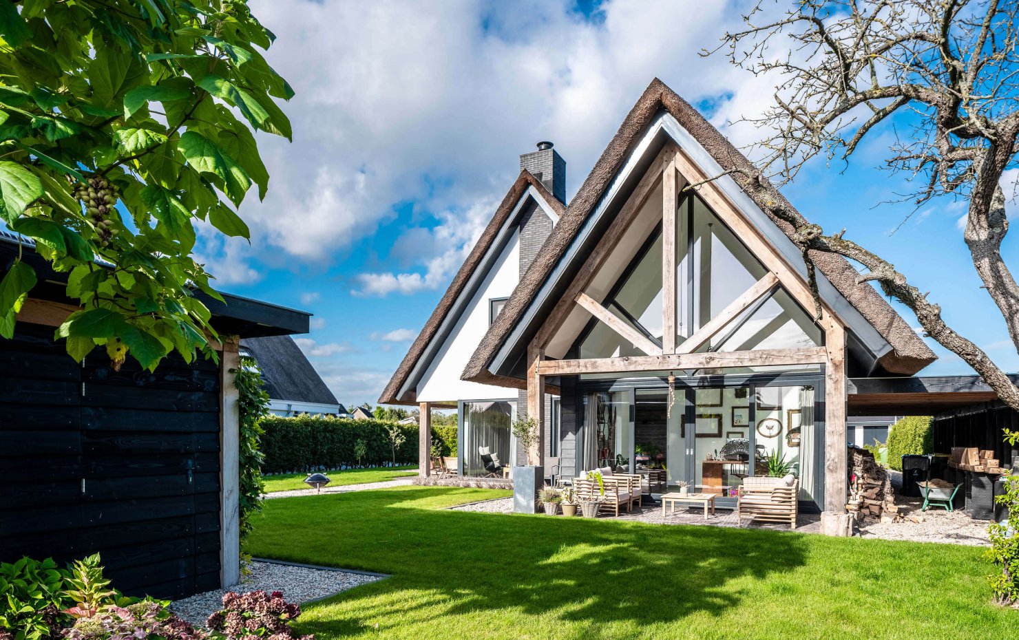 landelijke villa met eiken balken3
