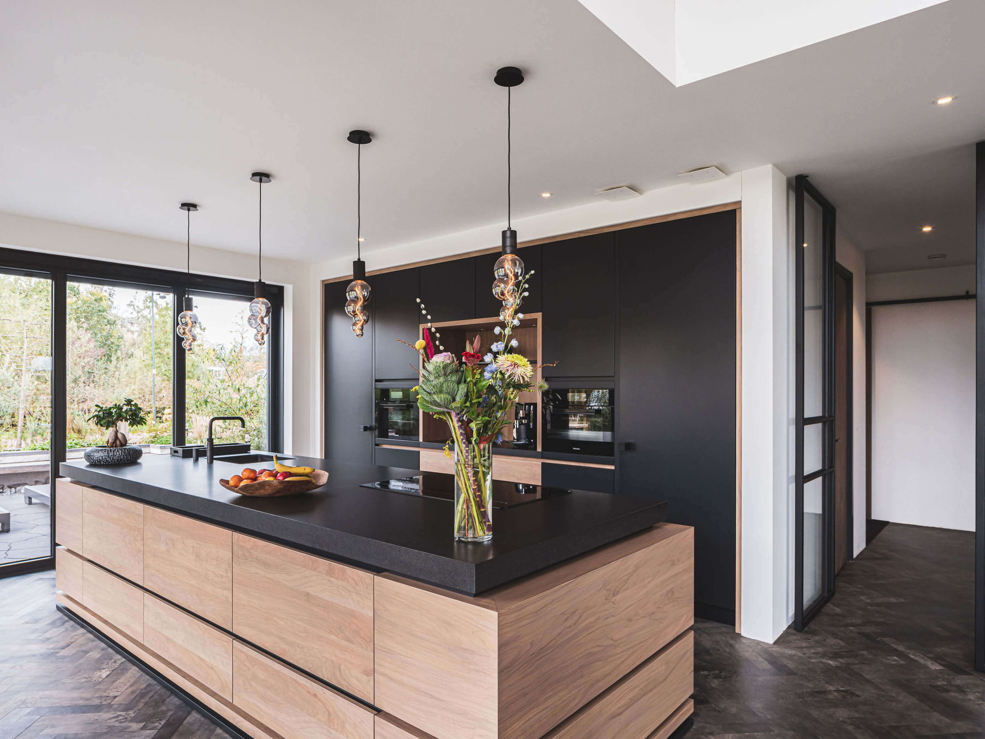 modern landelijke villa met rieten kap3