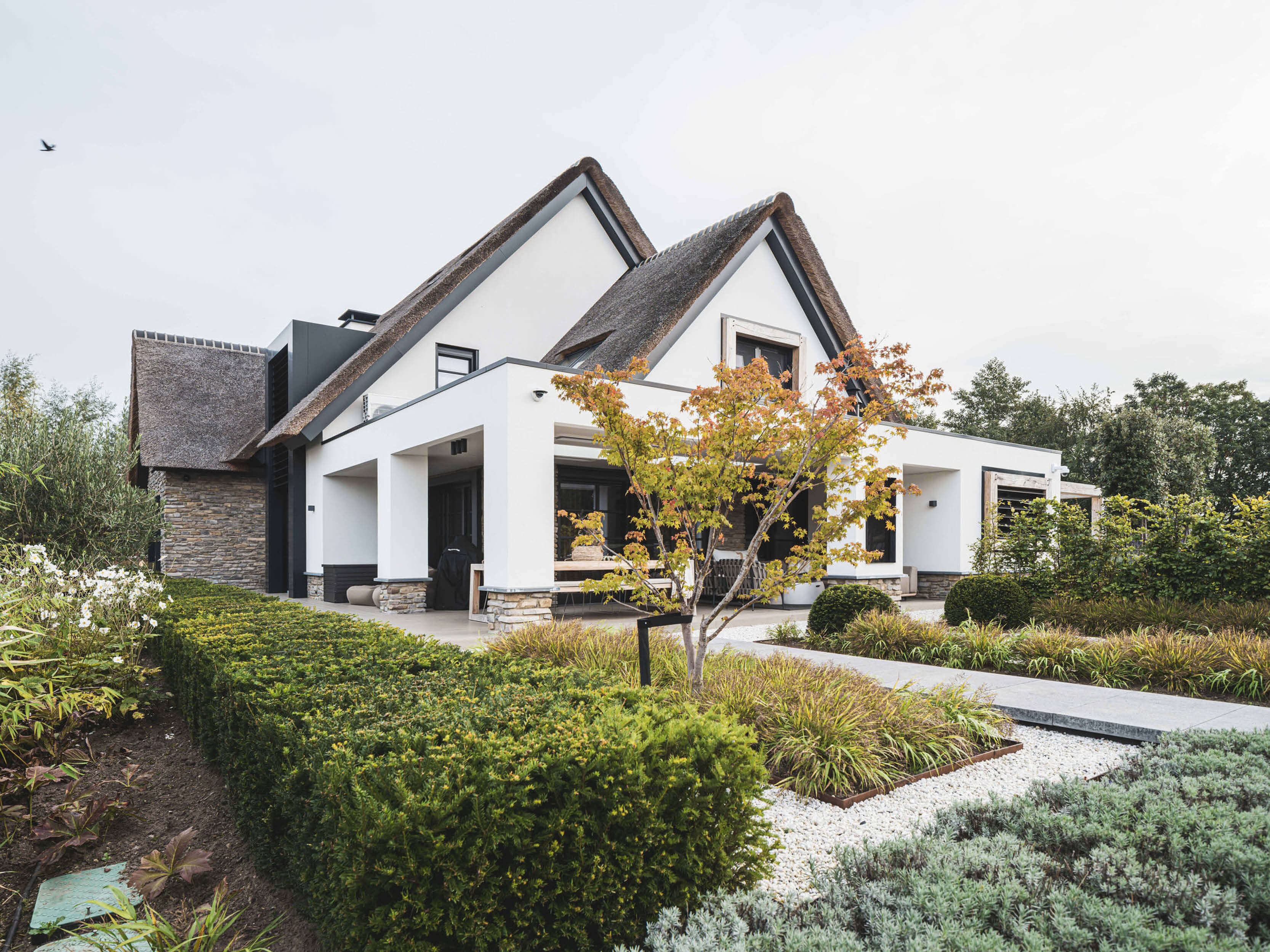 modern landhuis met rieten kap3
